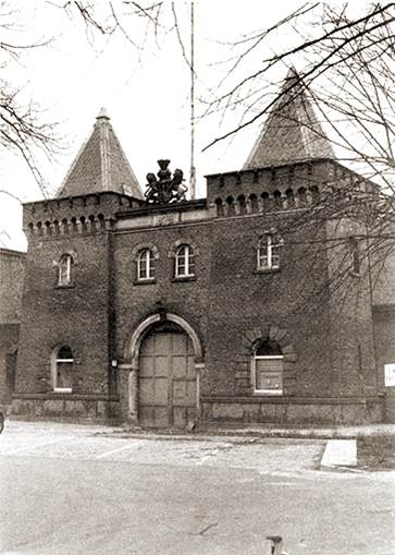 Eingang zum Konzentrationslager Fuhlsbüttel - heute Gedenkstätte "Altes Torhaus"